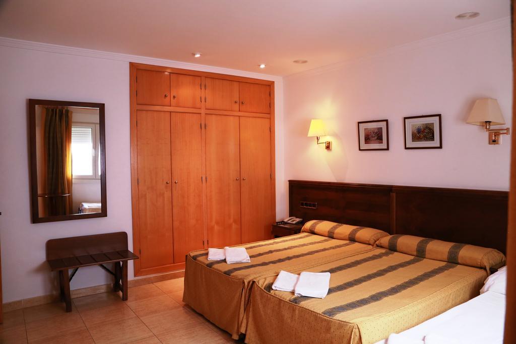 Hotel Tio Felipe การ์โบเนรัส ภายนอก รูปภาพ